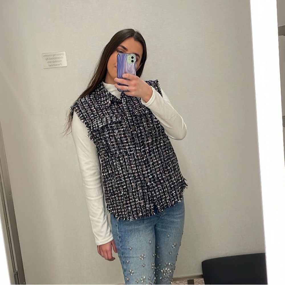 White room + Cactus lightweight tweed vest